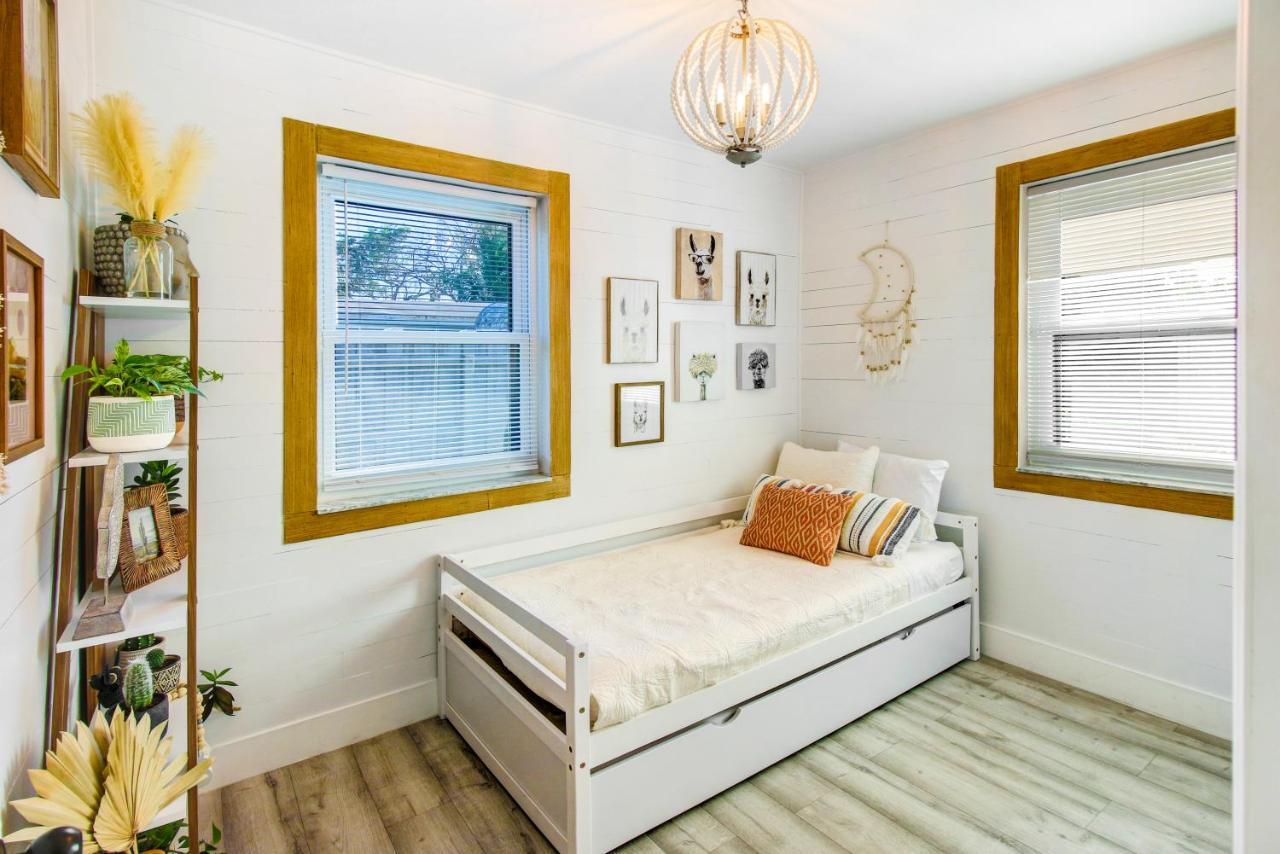 Private Heated Pool Oasis Pet-Friendly Retreat Short Or Long Stays Sleeps 2-8 Ppl 폼파노 비치 외부 사진